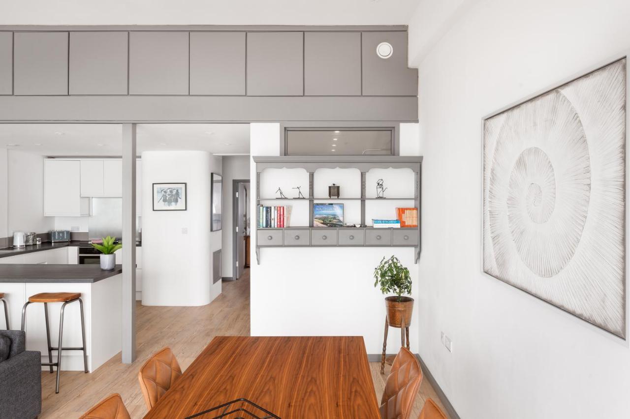 Lancing Beach Apartment. エクステリア 写真